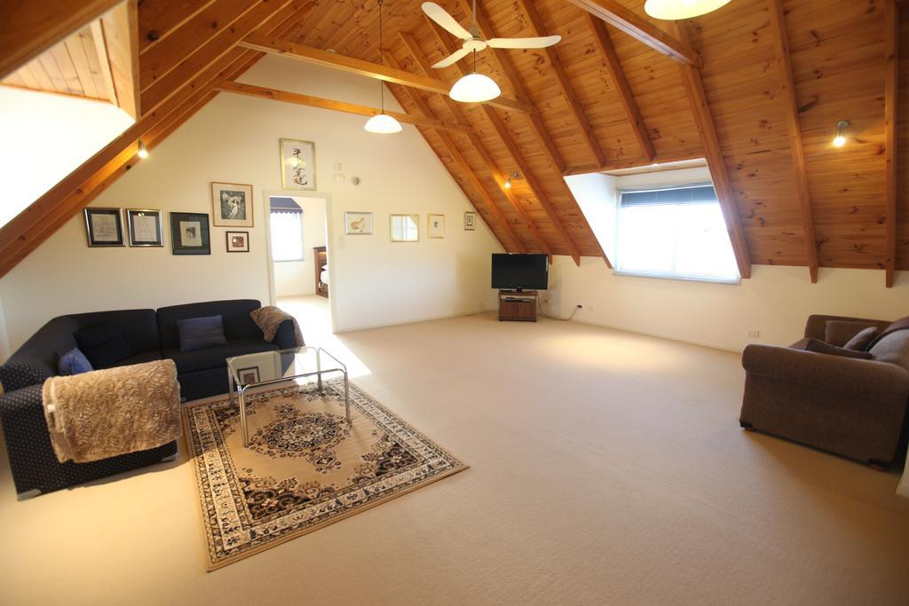 The Residence @ Elbourne Wines Lovedale Buitenkant foto